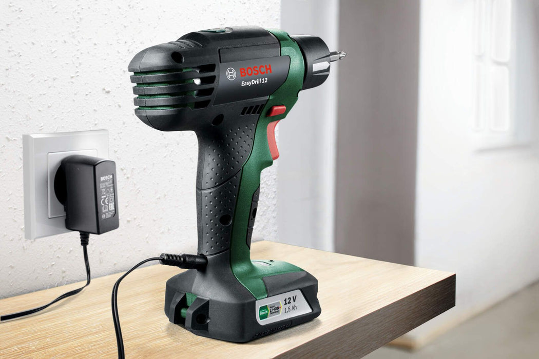 Akumulatorska bušilica - odvrtač Bosch EasyDrill 12; 1x1,5Ah (06039B3001) Aku bušilica - odvrtač BOSCH BOSCH-06039B3001 Madras doo Beograd