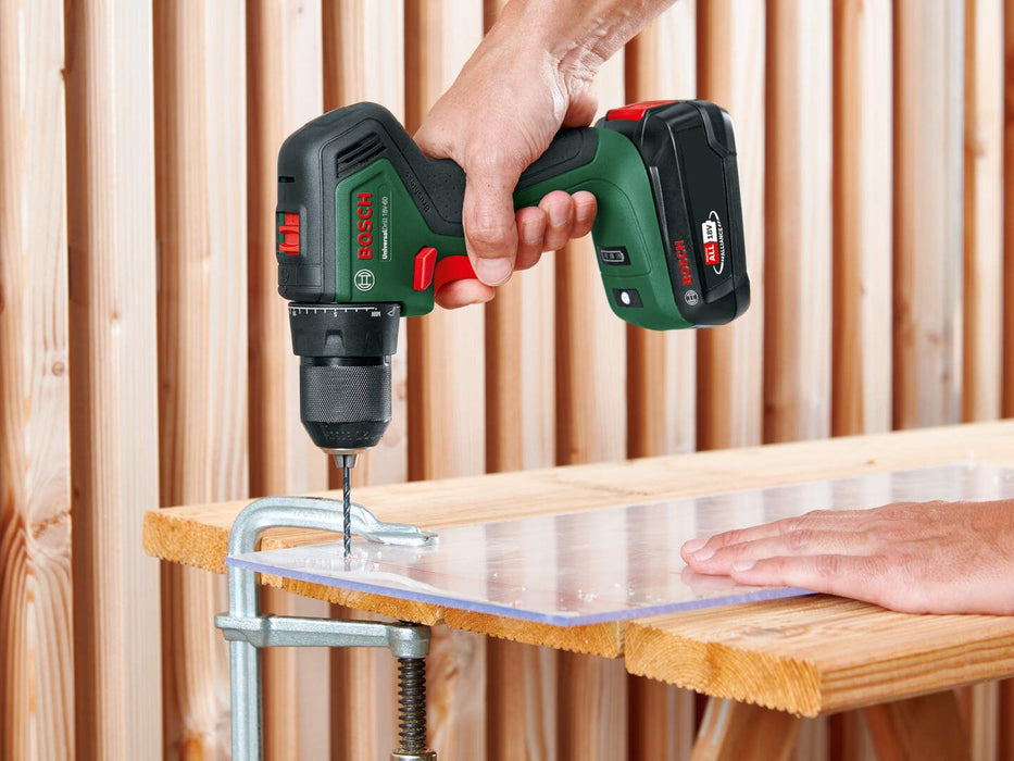 Akumulatorska bušilica - odvrtač Bosch UniversalDrill 18V-60; 2x2,0 Ah (06039D7002) Aku bušilica - odvrtač BOSCH BOSCH-06039D7002 Madras doo Beograd