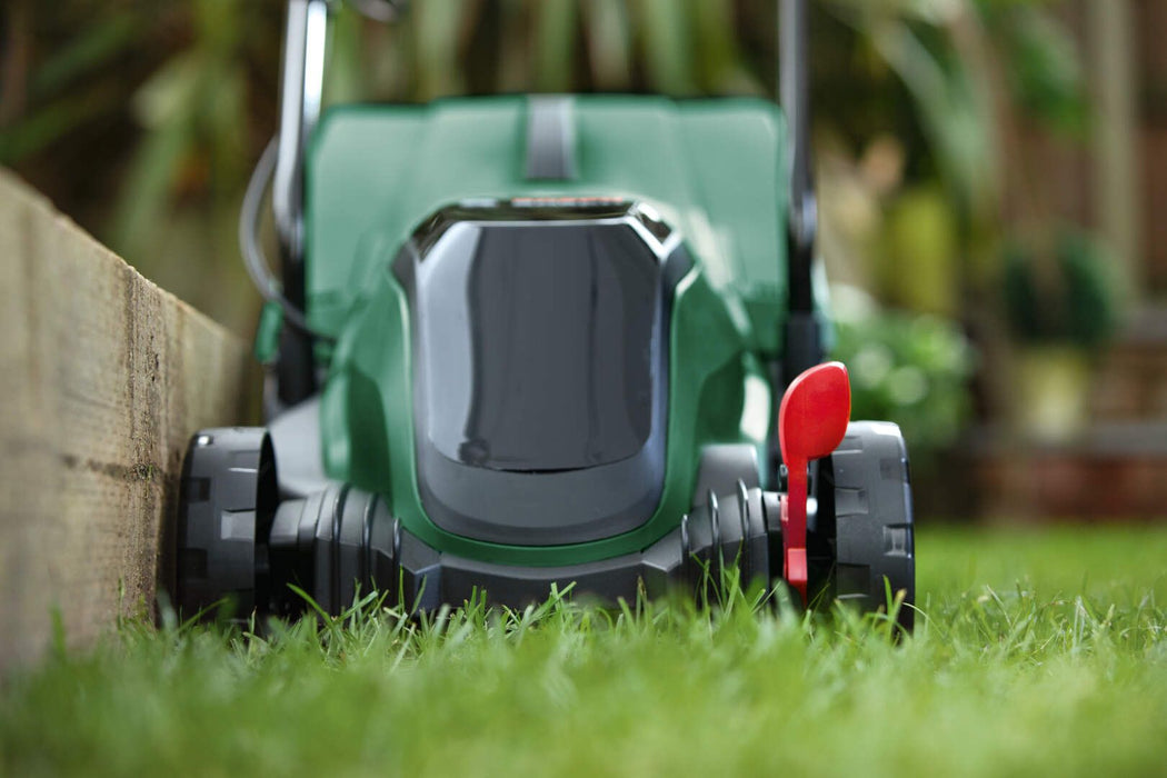 Akumulatorska kosilica Bosch CityMower 18-300 Solo; bez baterije i punjača (06008B9A01) Aku kosilica BOSCH BOSCH-06008B9A01 Madras doo Beograd