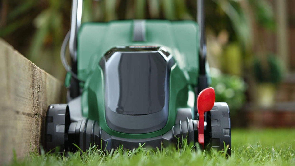 Akumulatorska kosilica Bosch CityMower 18V-32-300 Solo; bez baterije i punjača (06008B9A08) Aku kosilica BOSCH BOSCH-06008B9A08 Madras doo Beograd