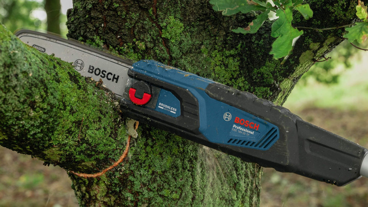 Akumulatorska lančana testera sa teleskopskom drškom Bosch GKE 18V-25 TP Solo (06008D6000) Aku lančana testera BOSCH Madras doo Beograd