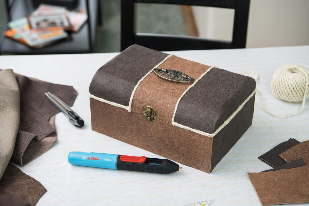 Akumulatorska olovka za lepak Bosch Gluey zelena (06032A2100) Aku olovka za lepak BOSCH Madras doo Beograd