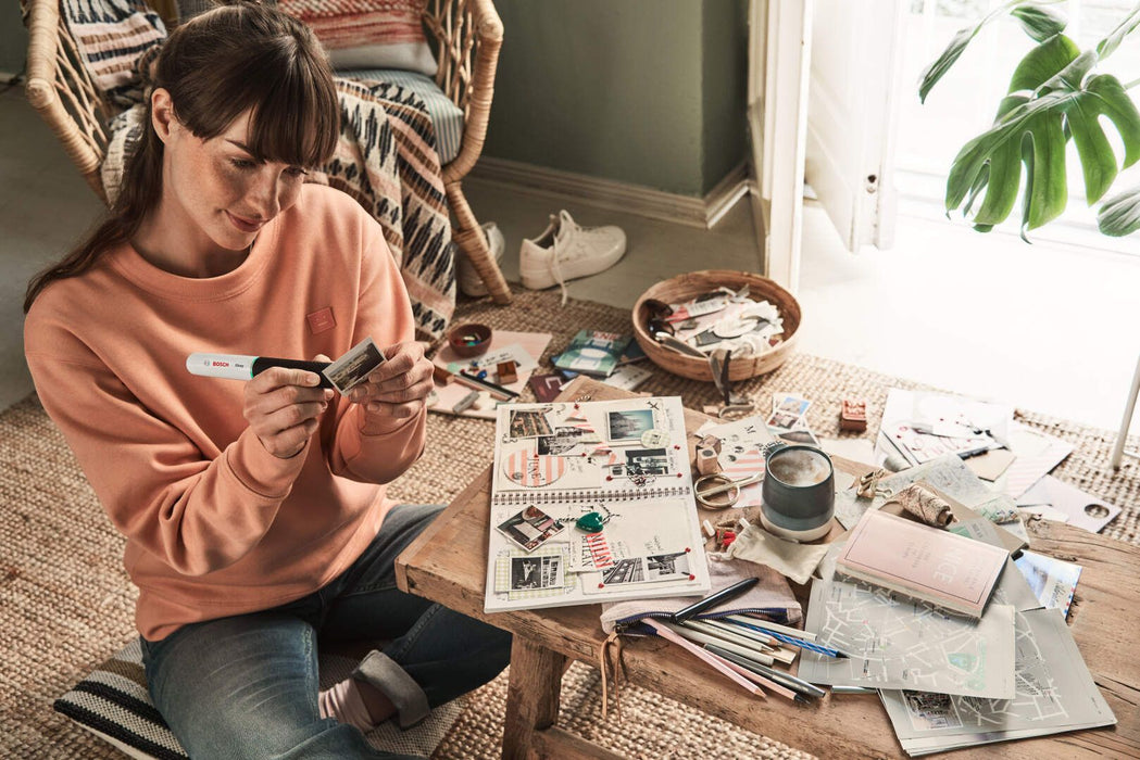 Akumulatorska olovka za lepak Bosch Gluey zelena (06032A2100) Aku olovka za lepak BOSCH Madras doo Beograd