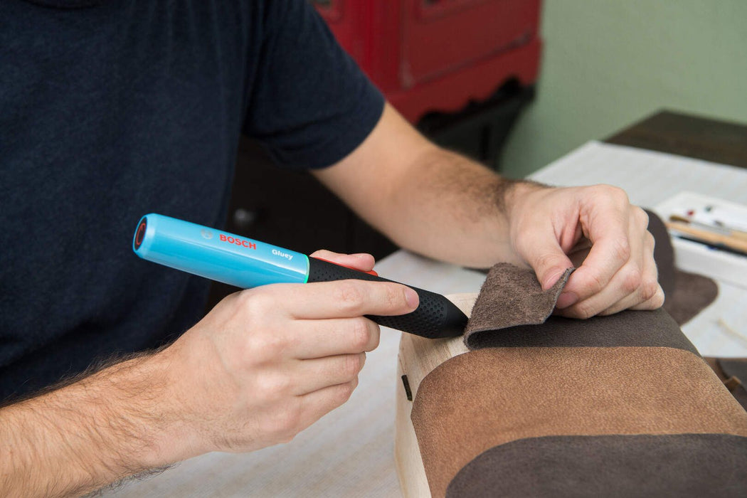 Akumulatorska olovka za lepak Bosch Gluey zelena (06032A2100) Aku olovka za lepak BOSCH Madras doo Beograd