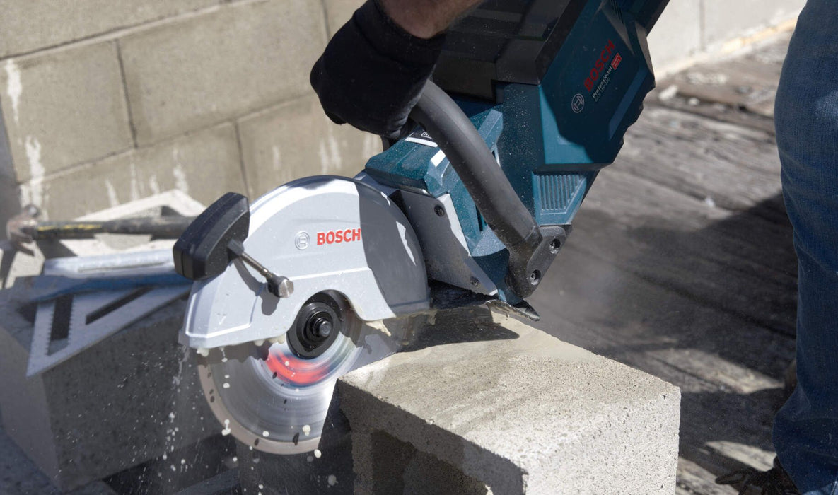 Akumulatorska rezna testera za sečenje betona i metala Bosch GCS 18V-230 Professional (06013B0000) Aku testera za metal BOSCH Madras doo Beograd