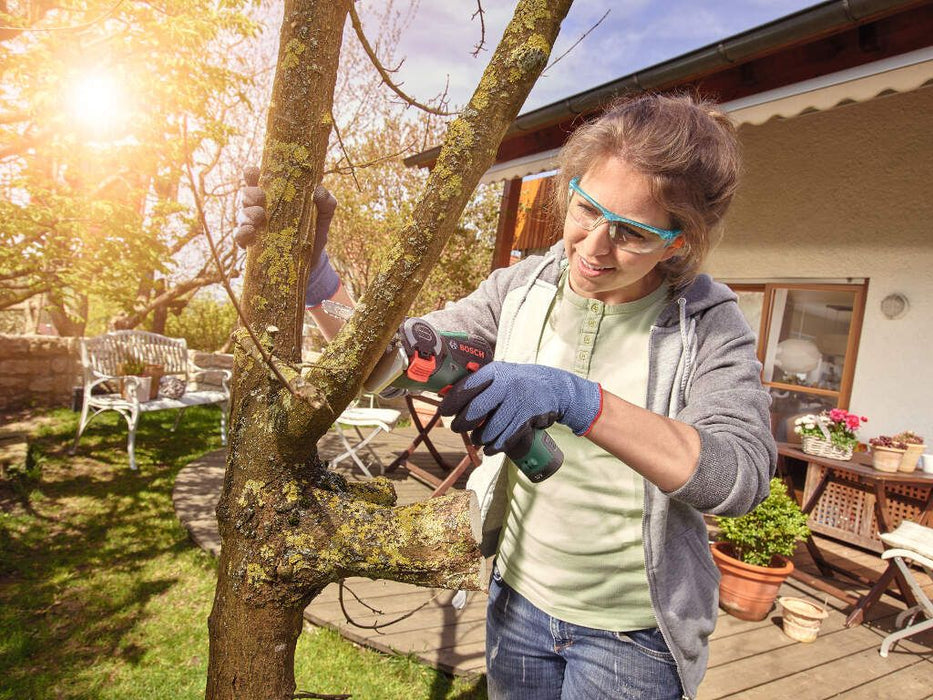 Akumulatorska ubodna testera Solo Bosch EasyCut 12 - NanoBlade; bez baterije i punjača (06033C9001) Aku ubodna testera BOSCH BOSCH-06033C9001 Madras doo Beograd