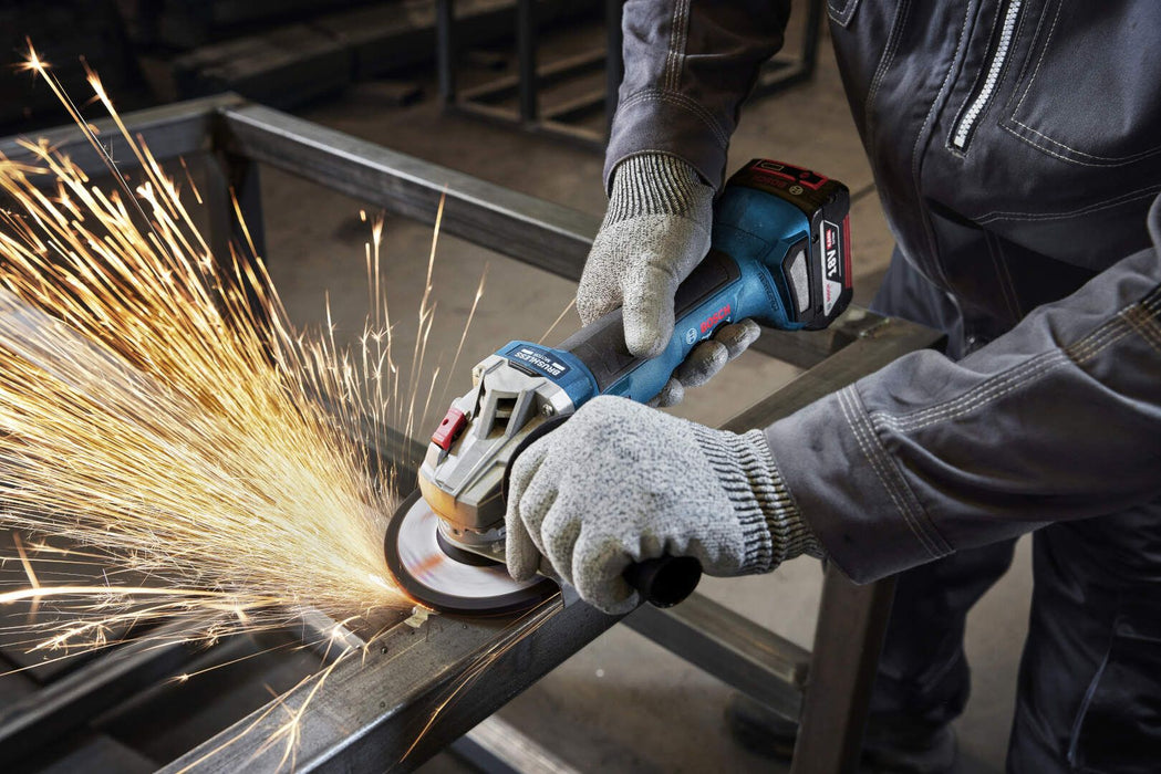 Akumulatorska ugaona brusilica Bosch GWS 18V-8 125mm 2x4.0Ah sa punjačem u koferu (06019N9020) Aku ugaona brusilica BOSCH Madras doo Beograd