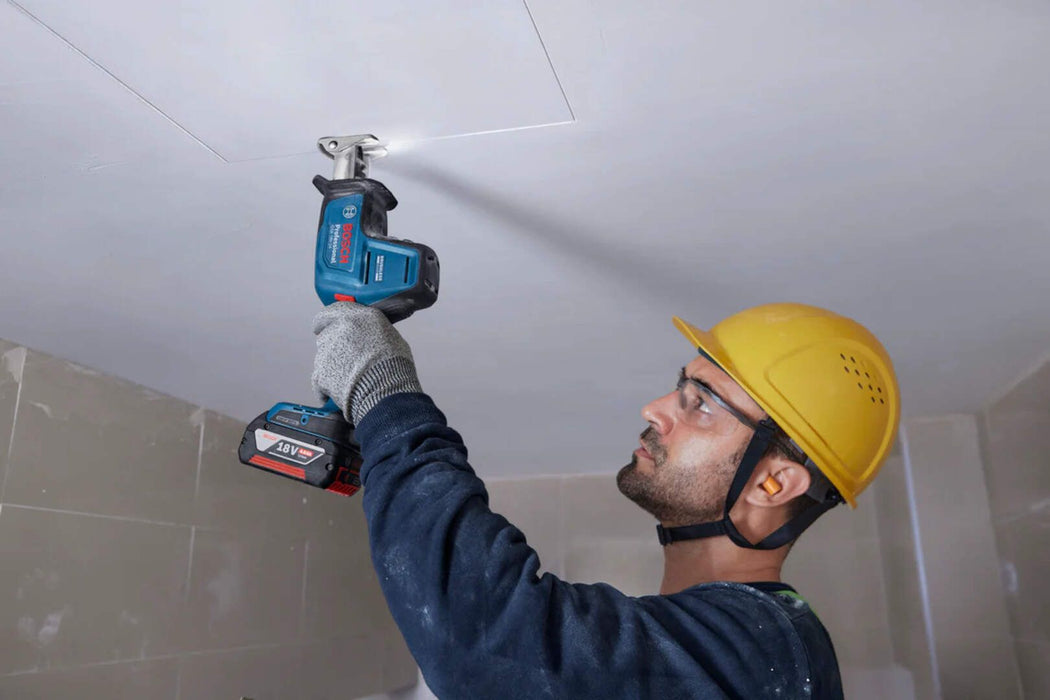 Akumulatorska univerzalna testera-recipro Bosch GSA 18V-24 Solo (06016A5100) Aku univerzalna - recipro testera BOSCH Madras doo Beograd