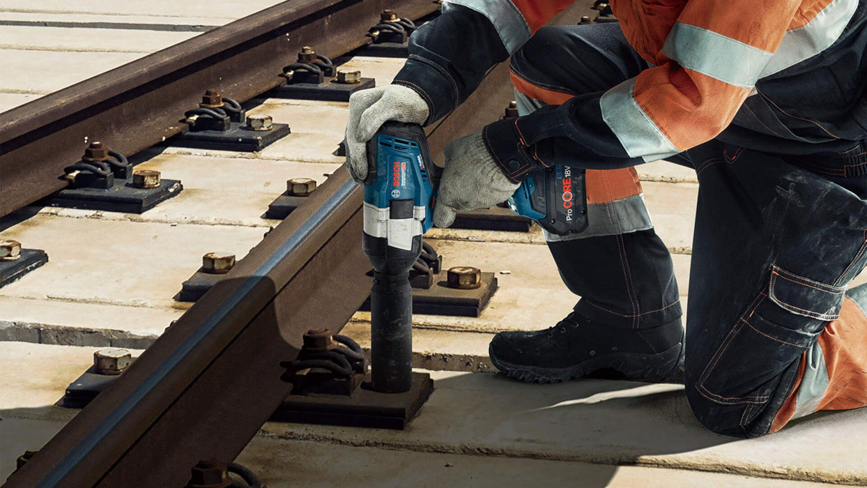 Akumulatorski udarni odvrtač Bosch GDS 18V-1000 Solo; bez baterije i punjača + L-Boxx kofer (06019J8301) Aku udarni odvrtač BOSCH Madras doo Beograd