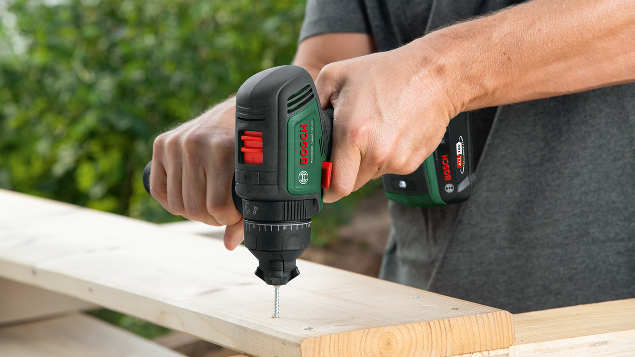BOSCH AdvancedImpact 18V-80 QuickSnap - Akku-bušilica sa udarcima Adv.Impact 18V (06039E2104) Madras doo Beograd Madras doo Beograd