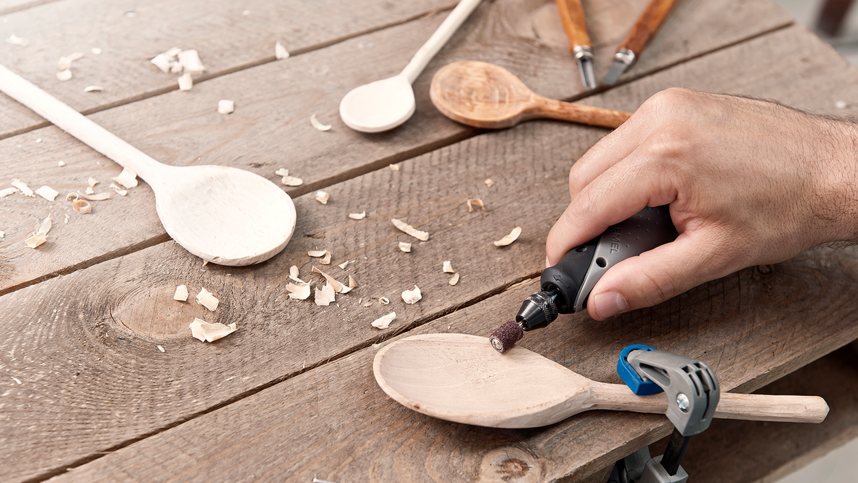 BOSCH DREMEL Stylo+ (2050-15) - Rotirajući alat 2050 - 15 EU (F0132050JM) Madras doo Beograd Madras doo Beograd