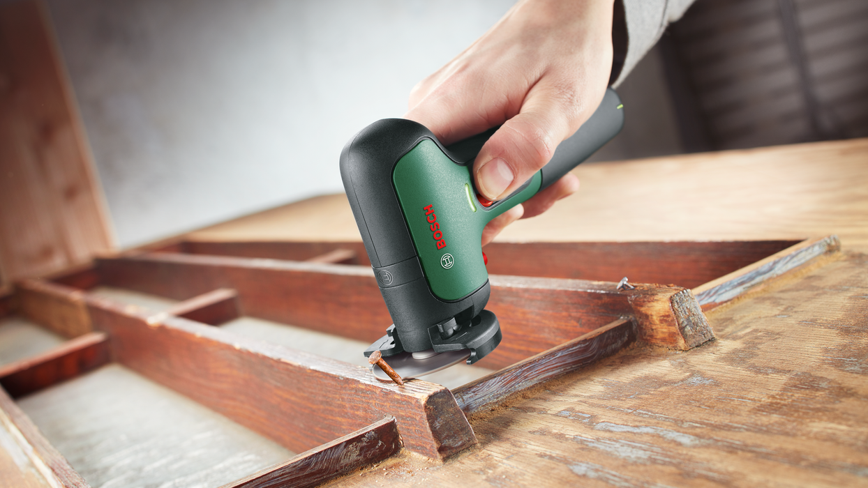BOSCH EasyCut&Grind - Akku-ugaona brusilica YOUCut & Grind (06039D2000) Madras doo Beograd Madras doo Beograd