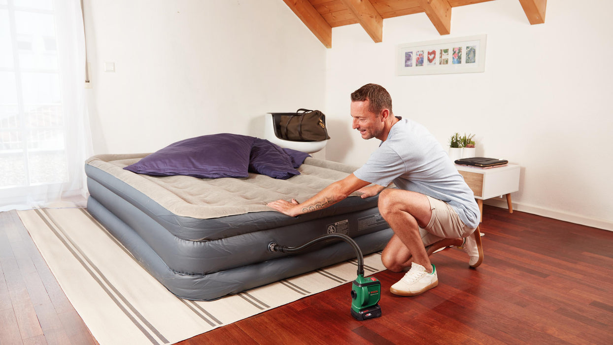 BOSCH EasyInflate 18V-500 - Vazdušna pumpa EasyInflate 18V (0603947200) Madras doo Beograd Madras doo Beograd