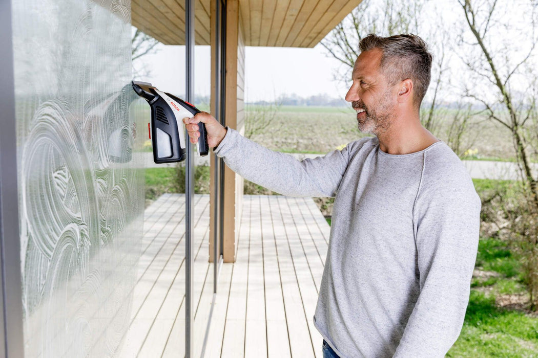Bosch GlassVac akumulatorski perač za staklo/prozore (06008B7200) Aku perač za staklo BOSCH Madras doo Beograd