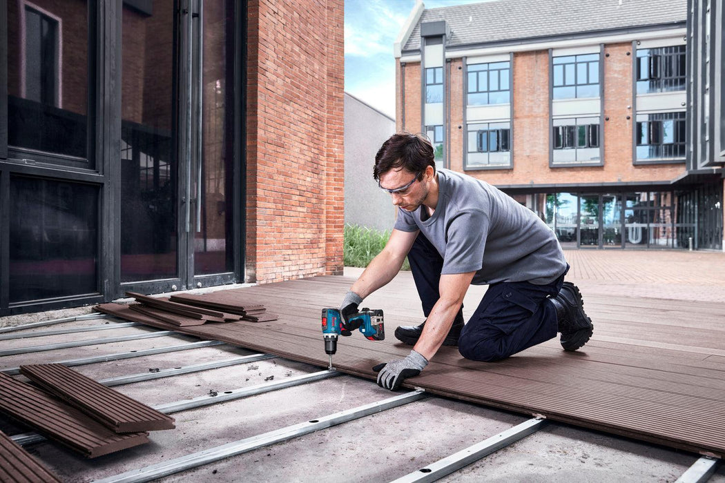 BOSCH GSR 18V-65 + GWS 18V-11+ disk za sečenje + bitovi - Combi komplet 18V GSR18V-65+GWS18V-11+AC (0615A50091) Power Tools BOSCH Madras doo Beograd