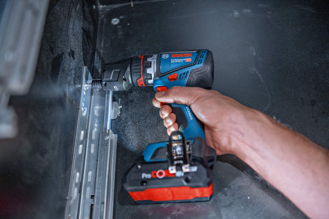 Bosch GSR 18V-90 FC akumulatorska bušilica/odvrtač; 2x ProCORE 18V 4,0 Ah + 2 FC nastavka (06019K6205) Aku bušilica - odvrtač BOSCH Madras doo Beograd