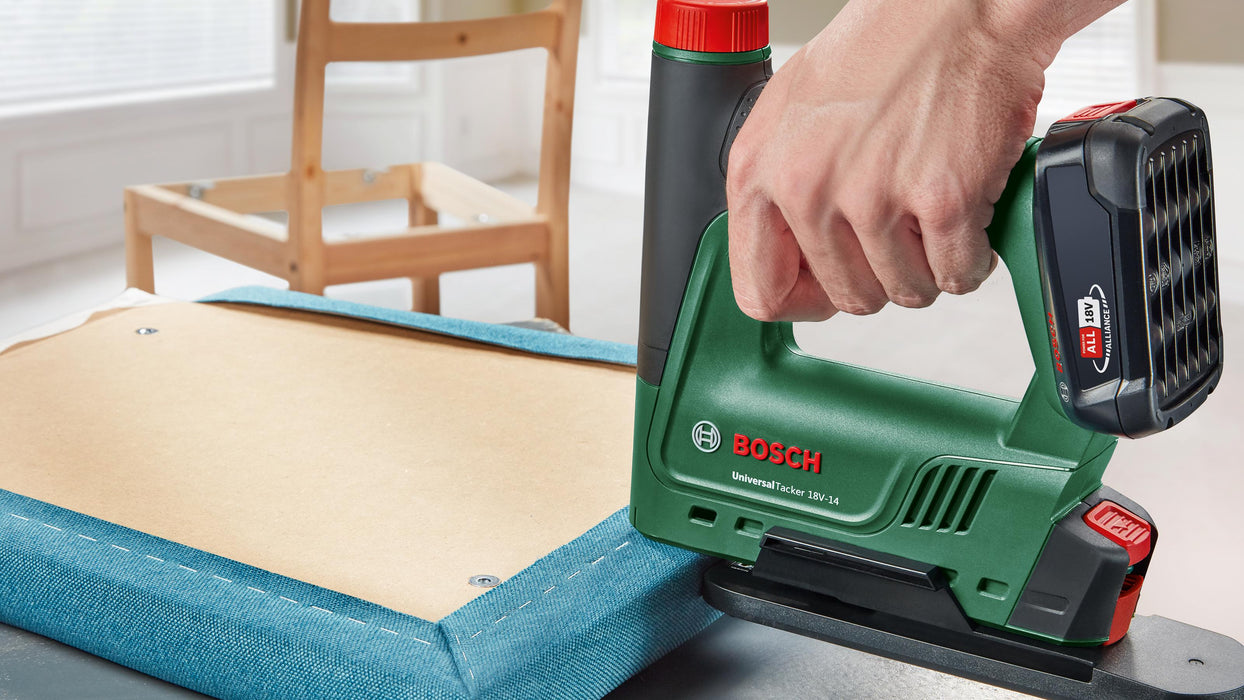 BOSCH Heftalica UniversalTacker 18V-14 (06032A7001) Madras doo Beograd Madras doo Beograd