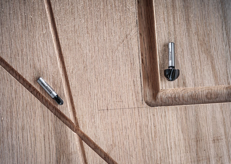 BOSCH PRO glodalo za poluokrugle kanale, R 8, prihvat 6 mm - Glod.za poluok.kan+vođica 6x15,9x45 (2608628452) Madras doo Beograd Madras doo Beograd