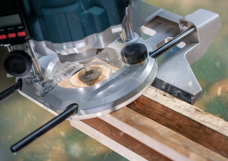BOSCH PRO glodalo za V-kanale, 90°×Ø 3/8″, prihvat 1/4″ - V-glodalo za žljebove 6,35x9,5x45 (2608628631) Madras doo Beograd Madras doo Beograd