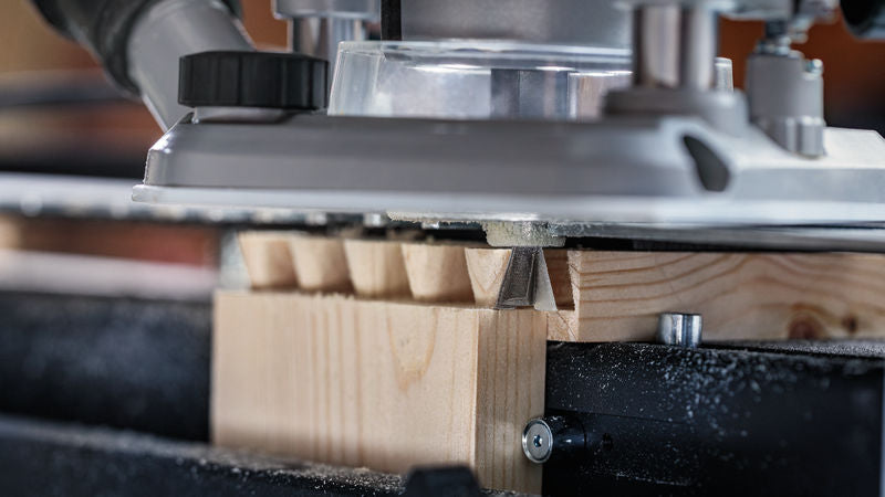 BOSCH PRO glodalo za zupčaste žlebove, 15°, prihvat 1/4″ - Glodalo za ivice Dovetail Bit (2608629689) Madras doo Beograd Madras doo Beograd