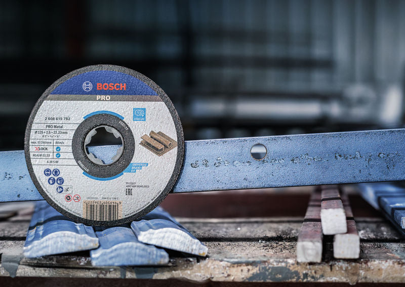 BOSCH PRO Metal lepljena rezna ploča, 115×2,5×22,23 mm, X-Lock, sa uvučenim centrom - X-LOCK rez ploča izv 115x2,5 mm SfMetal (2608619781) Madras doo Beograd Madras doo Beograd