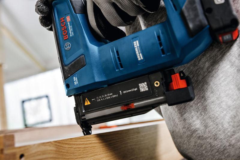 BOSCH PRO PN23 G Pin, 0,65/23 g, pocinkovani, 30 mm, 10000 kom. - Igla 0.65/23g, 30mm, Galv (2607017753) Power Tools BOSCH Madras doo Beograd