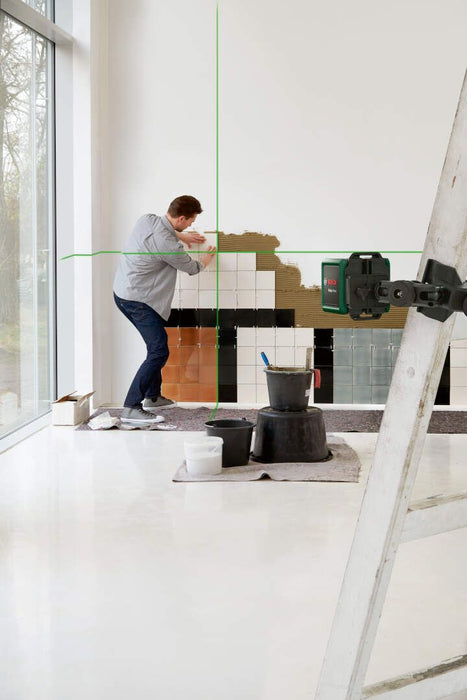 Bosch Quigo Green linijski laser za ukrštene linije sa zelenim zrakom (0603663C02) Linijski laser 360° BOSCH Madras doo Beograd