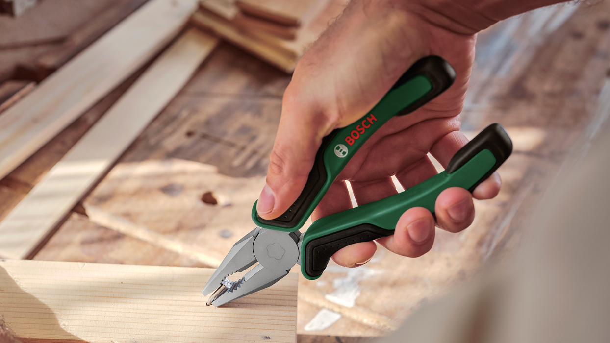 BOSCH Ranac za alat sa 60 komada pribora - (1600A02ZA1) Madras doo Beograd Madras doo Beograd