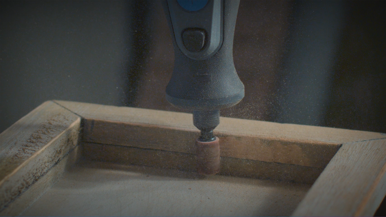 BOSCH Sanding Band 6,4 mm 120 grit (438) - Traka za brušenje od 6,4 mm, k.120(6kom) (2615043832) Madras doo Beograd Madras doo Beograd