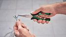 BOSCH Špicangle od 180 mm - Zaravnjena klešta Long-nose Pliers 180mm (1600A032VC) Madras doo Beograd Madras doo Beograd