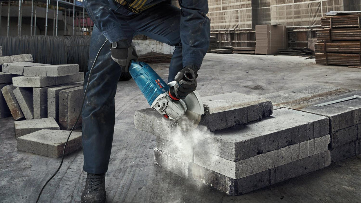 BOSCH Ugaona brusilica GWS 24-230 P (06018C3100) Velika ugaona brusilica BOSCH Madras doo Beograd