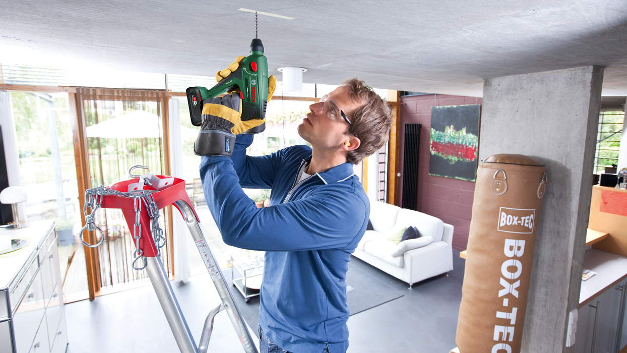 BOSCH UNEO Maxx - (060395230F) Madras doo Beograd Madras doo Beograd