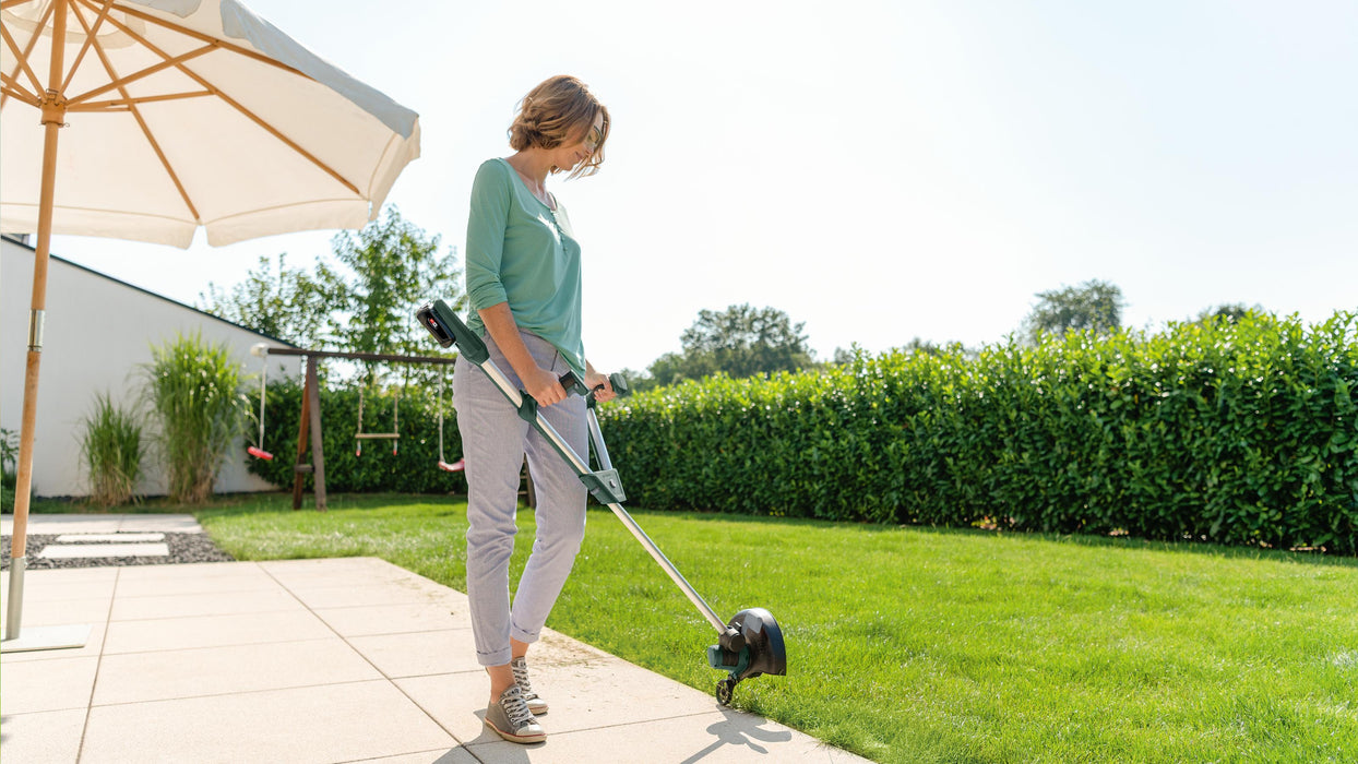 BOSCH UniversalGrassCut 18 - Trimer za utrinu (bosch-06008C1D01) Trimer za travu BOSCH Madras doo Beograd
