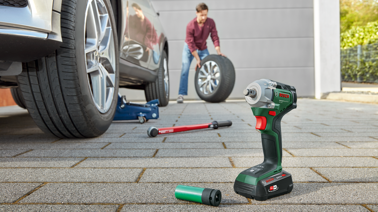 BOSCH UniversalImpactDrive 18V-350 - Uvrtač sa udarcima UniversalImpactDrive (0603980304) Madras doo Beograd Madras doo Beograd