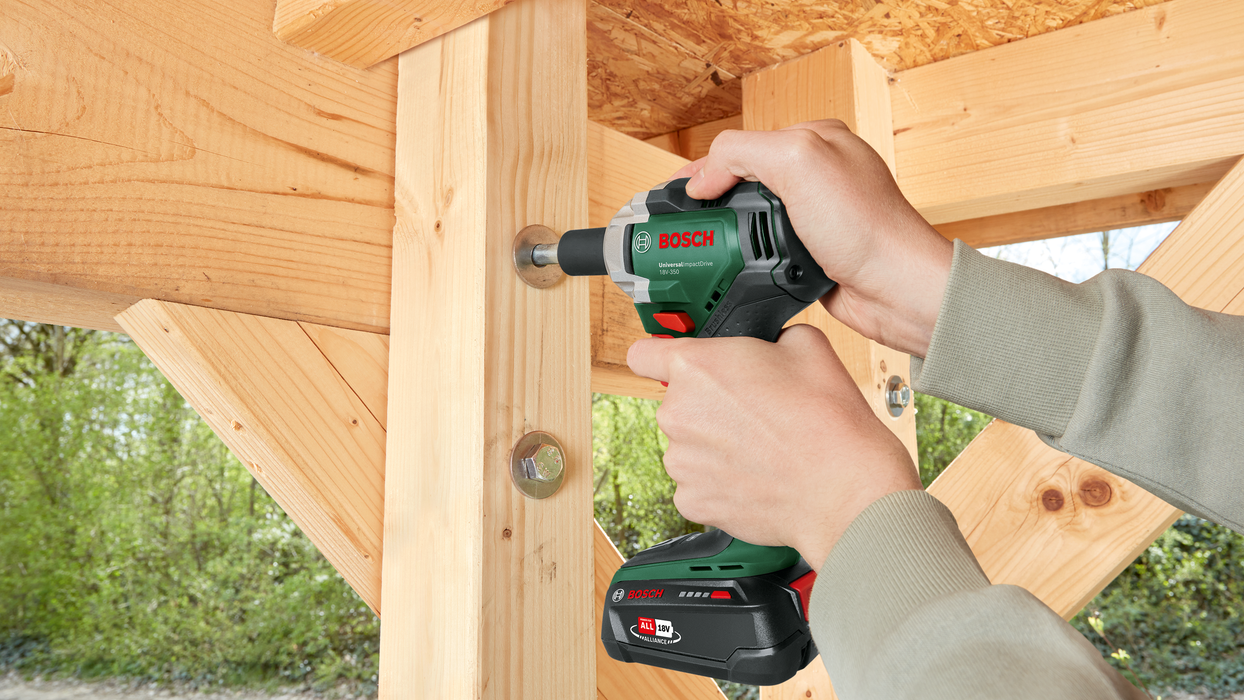 BOSCH UniversalImpactDrive 18V-350 - Uvrtač sa udarcima UniversalImpactDrive (0603980304) Madras doo Beograd Madras doo Beograd