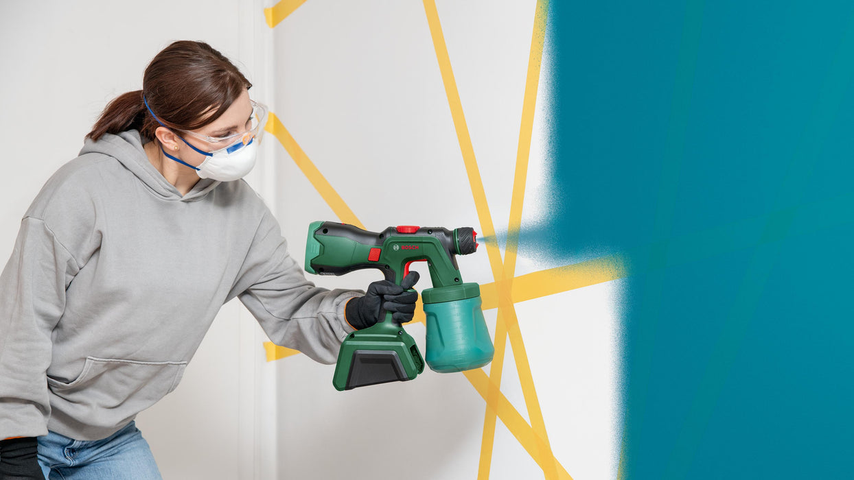 BOSCH UniversalSpray 18V-300 - Pištolj za prskanje UniversalSpray 18V-3 (0603208100) Madras doo Beograd Madras doo Beograd