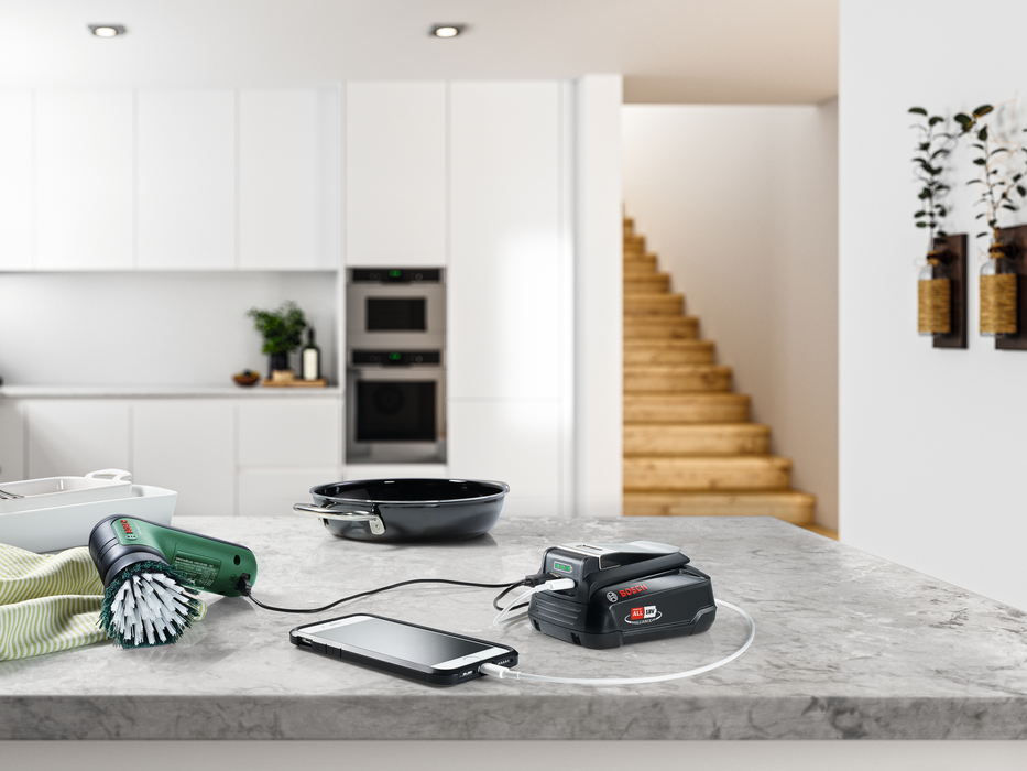 BOSCH UniversalUSB 18V-45 - (1600A02WS1) Madras doo Beograd Madras doo Beograd