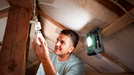 BOSCH UniversalWorkLight 18V-2100 - Džepna lampa UniversalLight 18V-2100 (06039A1300) Madras doo Beograd Madras doo Beograd