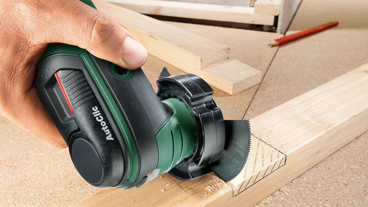 BOSCH Univerzalni alat UniversalMulti 12 (0603103000) Madras doo Beograd Madras doo Beograd