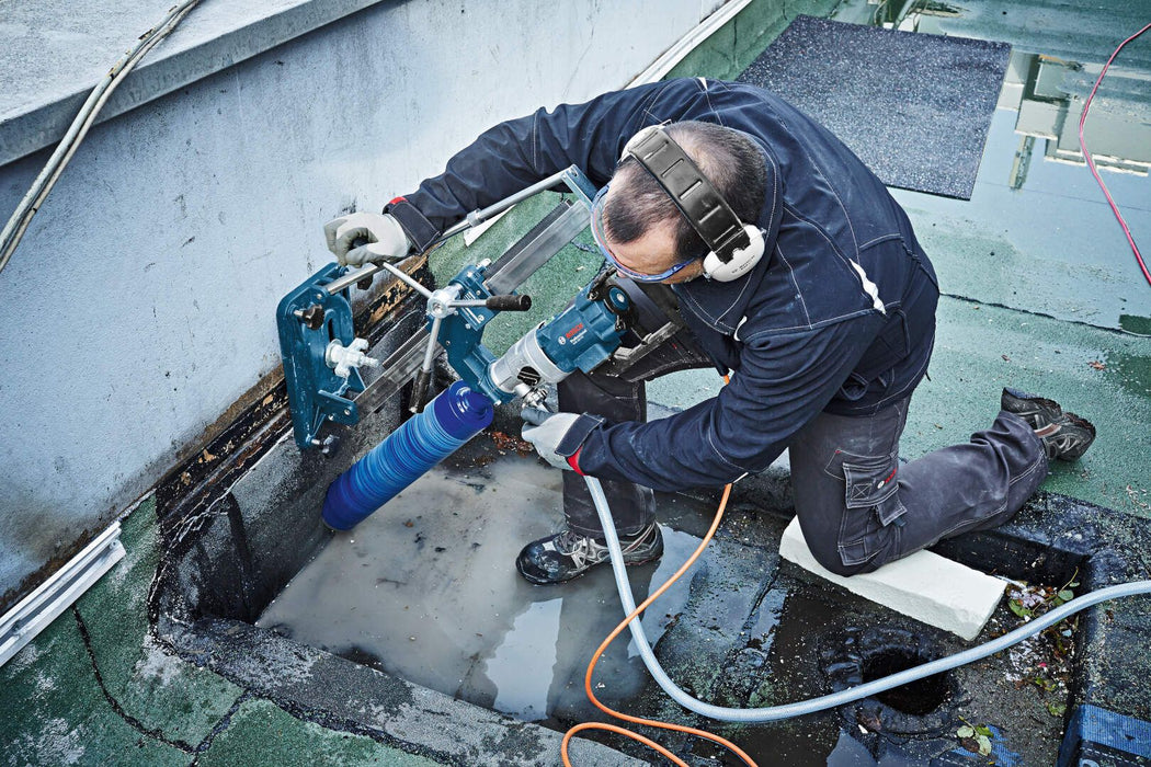 Bušilica za bušenje dijamantskim krunama Bosch GDB 180 WE (0601189800) Dijamatnska bušilica BOSCH Madras doo Beograd