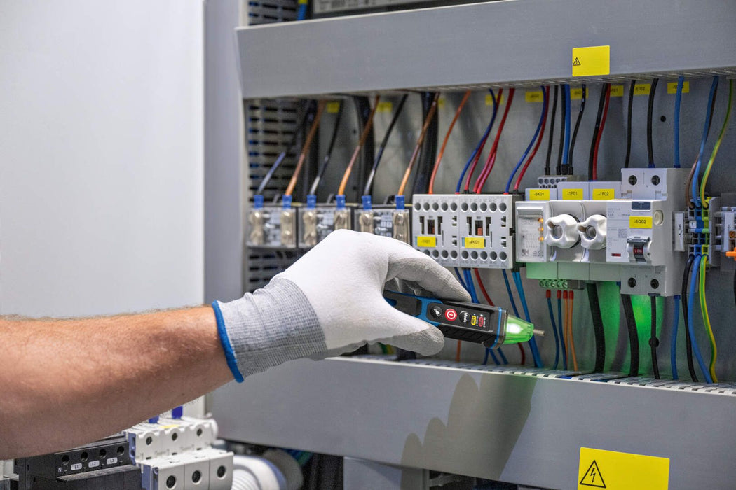Detektor napona - tester Bosch GVD 1000-17 Professional (0601077000) Detektor napona BOSCH Madras doo Beograd