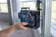 Linijski laser Bosch GLL 12V-100-33 CG 100m sa nosačem i 4x1.5V AA baterijama (0601065400) Linijski laser 360° BOSCH Madras doo Beograd